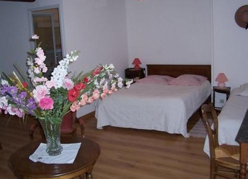 Ferme Du Montheu Bed & Breakfast Dommartin-sous-Amance Exterior photo